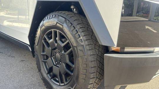 2024 Tesla Cybertruck - Images - 11