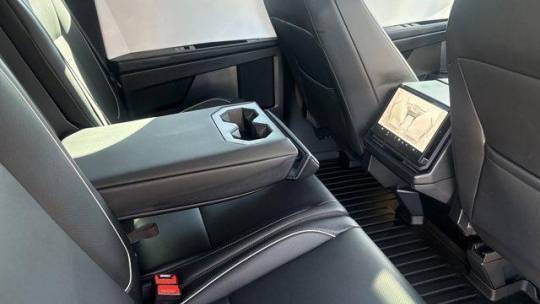 2024 Tesla Cybertruck - Images - 32