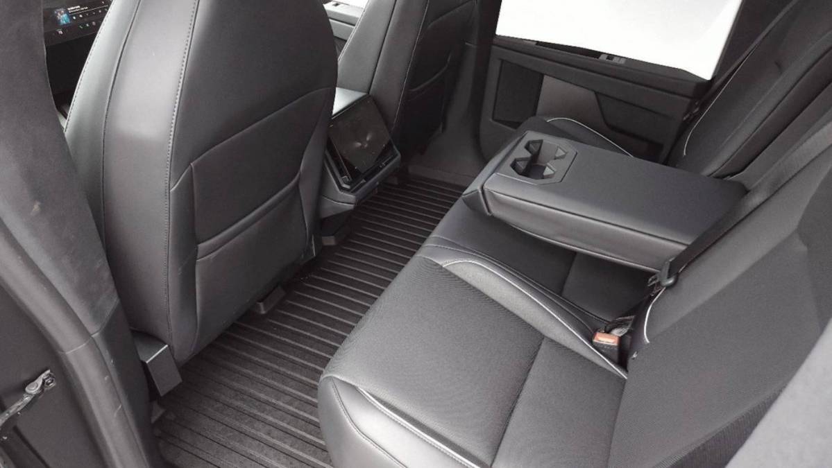 2024 Tesla Cybertruck - Images - 35