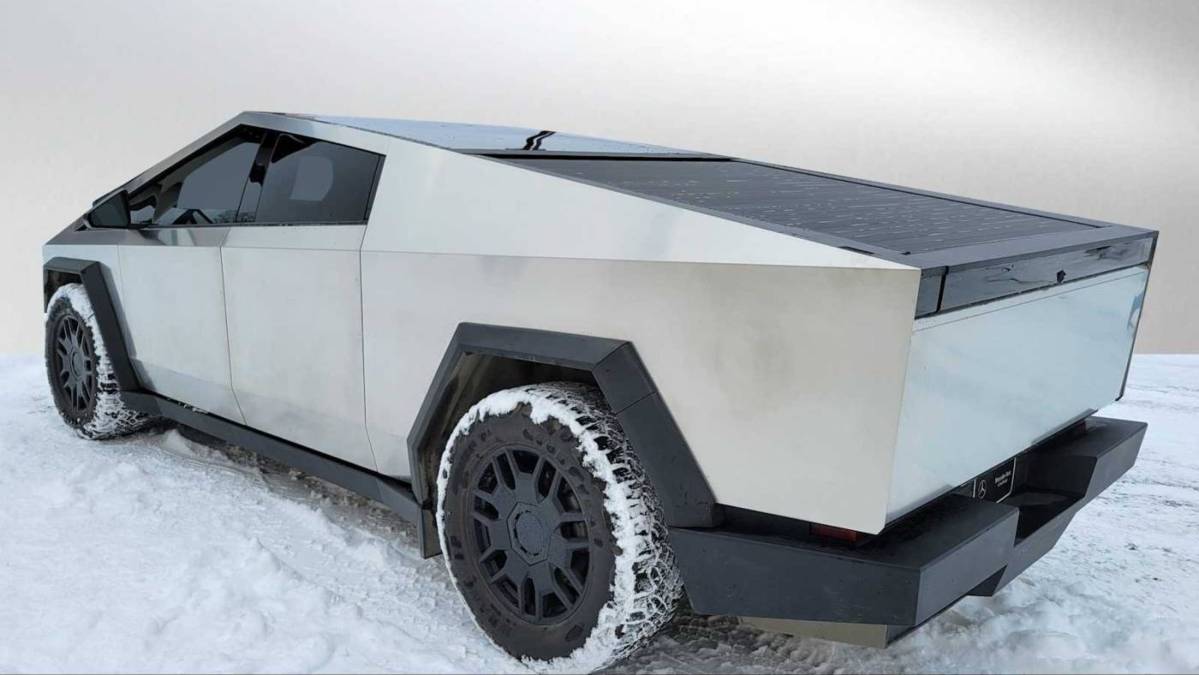 2024 Tesla Cybertruck - Images - 3