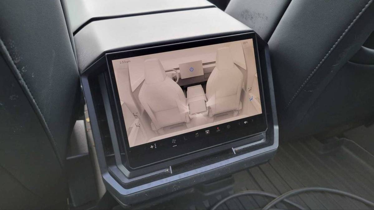 2024 Tesla Cybertruck - Images - 19
