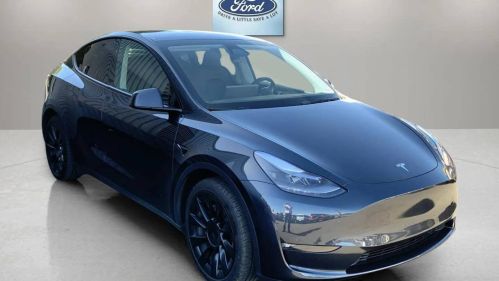 2024 Tesla Model Y 7SAYGAEE0RF016743