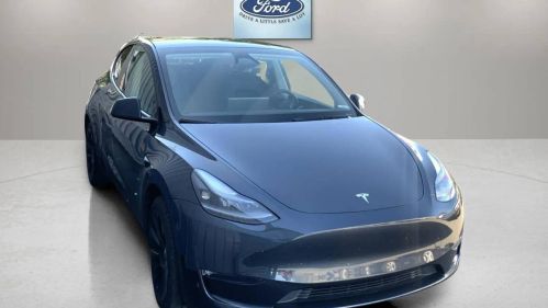 2024 Tesla Model Y 7SAYGAEE0RF016743