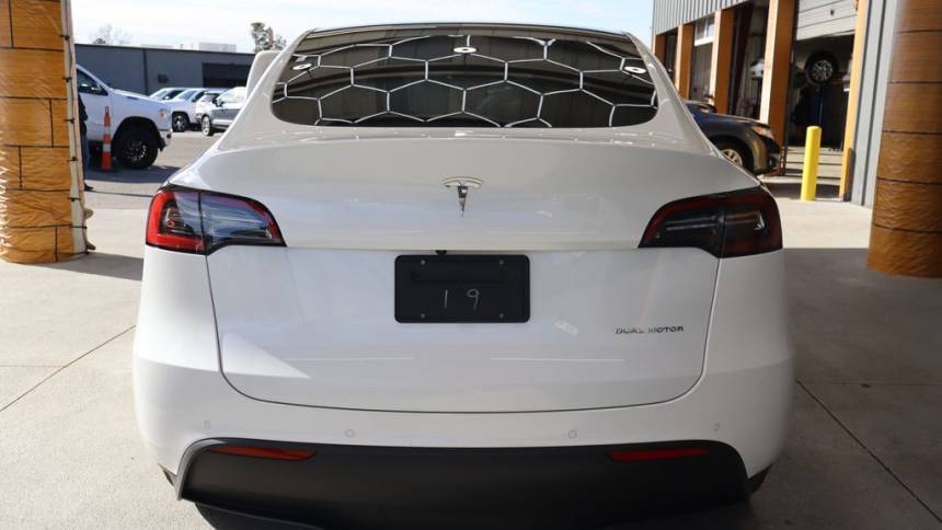 2022 Tesla Model Y 7SAYGDEE0NF542866