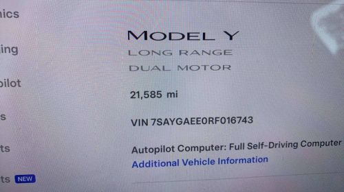 2024 Tesla Model Y 7SAYGAEE0RF016743