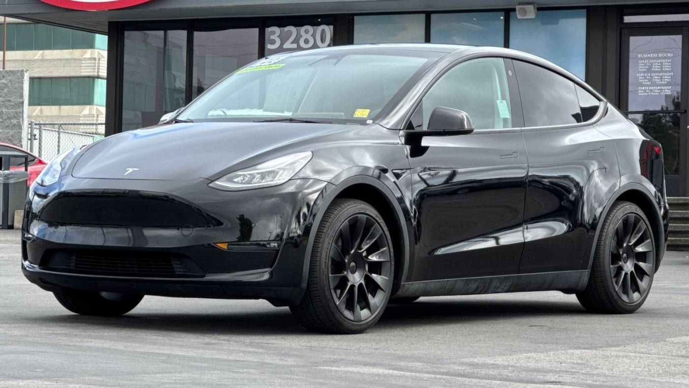 2022 Tesla Model Y 7SAYGAEE9NF344785