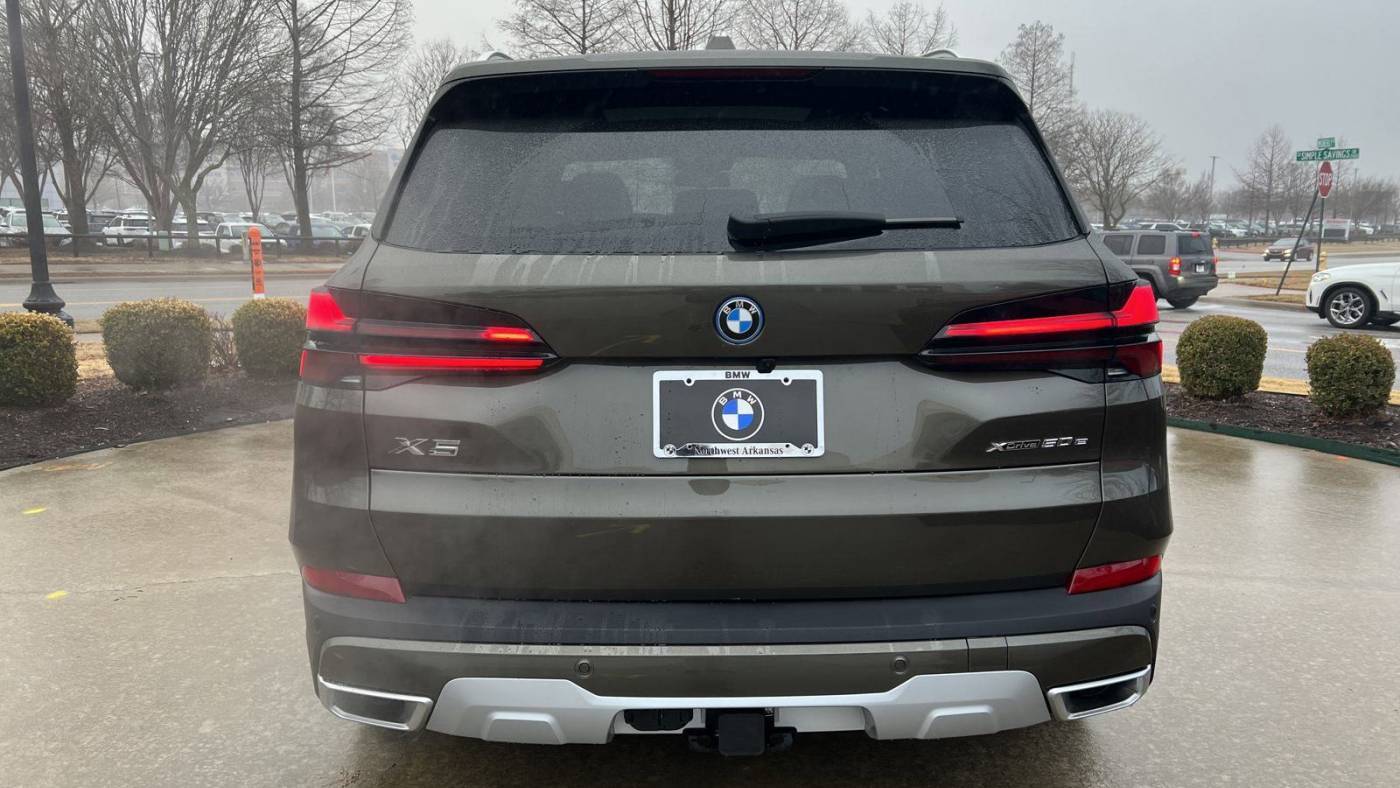 2025 BMW X5 5UX43EU08S9Z28295