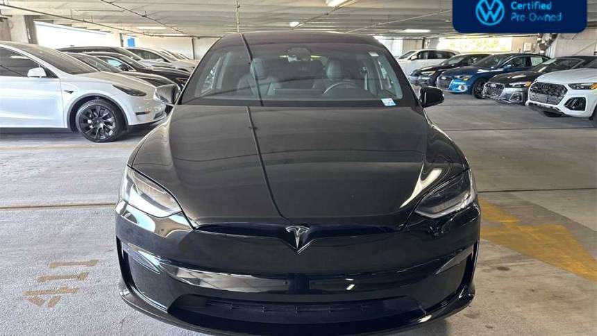 2024 Tesla Model X 7SAXCBE68RF441567