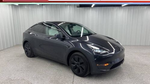 2024 Tesla Model Y 7SAYGAEE0RF125977