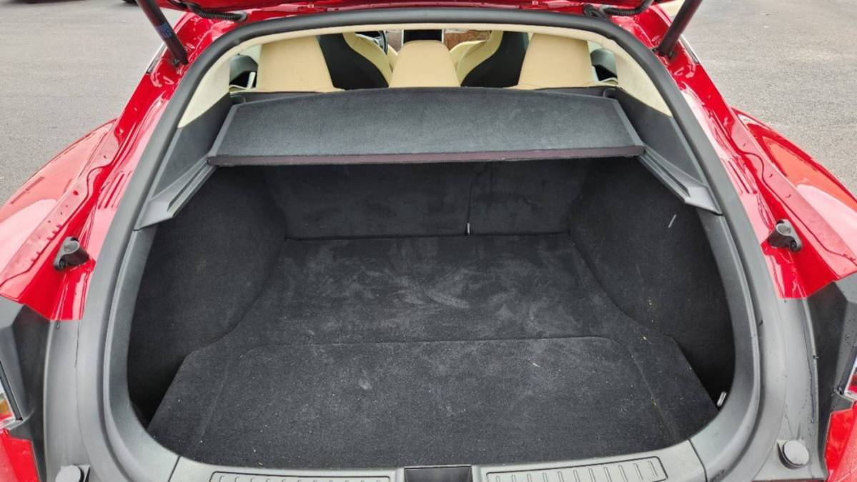 2017 Tesla Model S - Images - 12