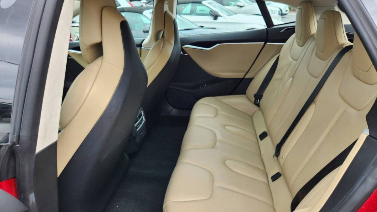2017 Tesla Model S - Images - 14
