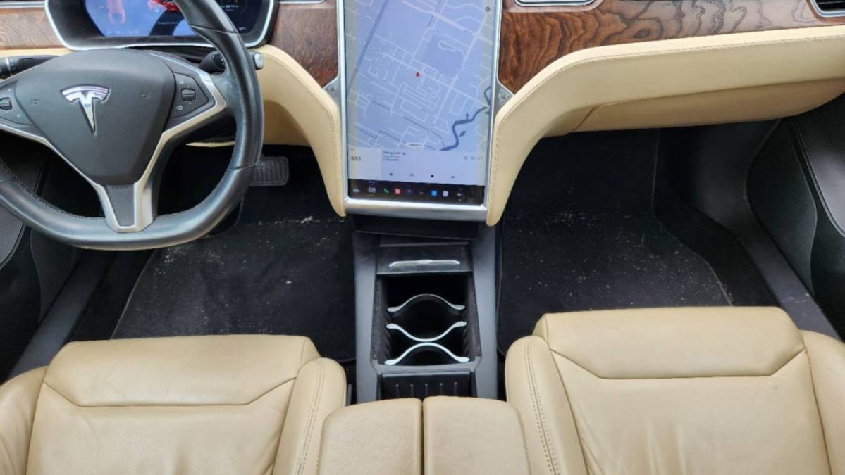 2017 Tesla Model S - Images - 17