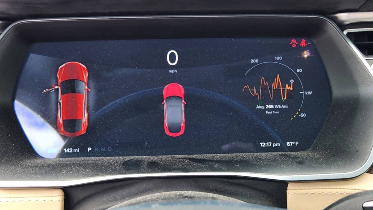 2017 Tesla Model S - Images - 29