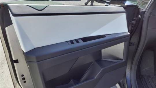 2024 Tesla Cybertruck - Images - 13