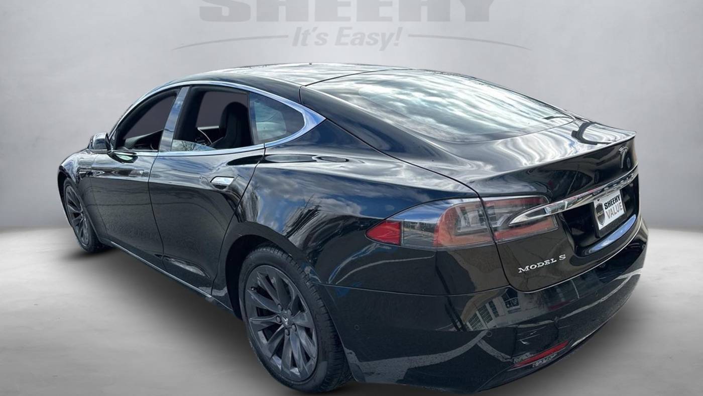 2018 Tesla Model S 5YJSA1E21JF283436