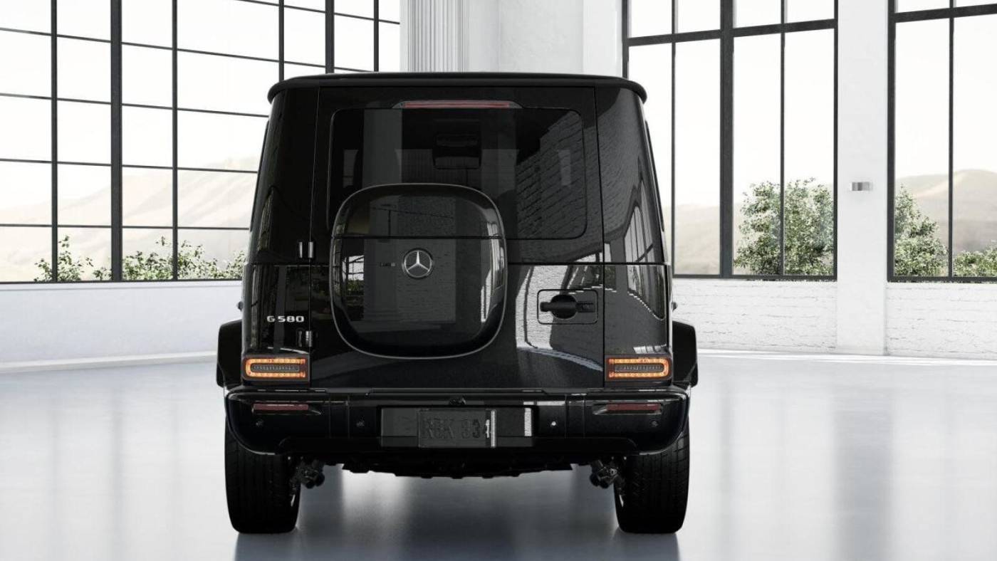 2025 Mercedes Electric G-Class W1NWM0AB6SX023560