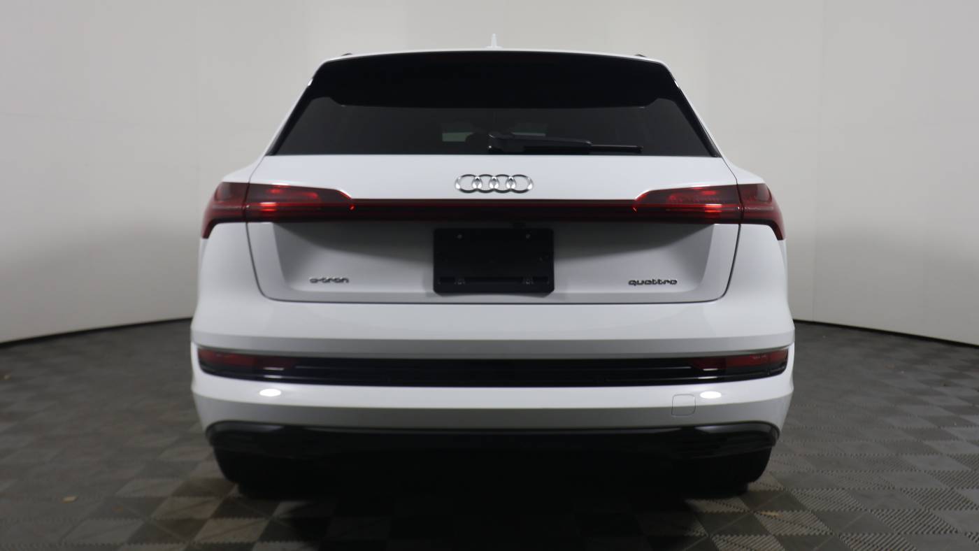 2022 Audi e-tron WA1AAAGE5NB011851