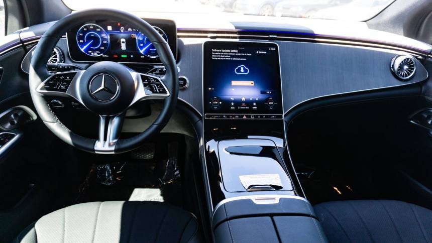 2024 Mercedes EQE SUV 4JGGM2BB1RA052057