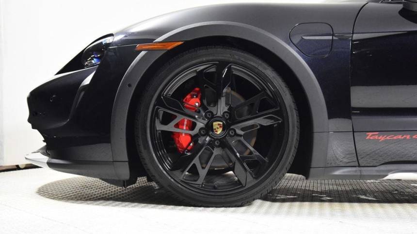 2023 Porsche Taycan - Images - 22