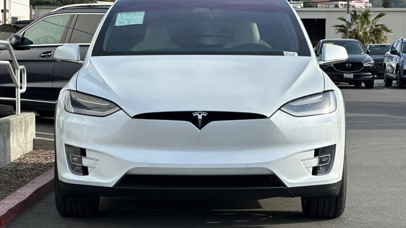 2019 Tesla Model X 5YJXCAE22KF187929