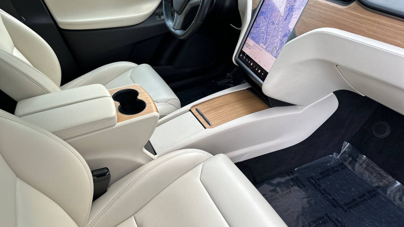 2019 Tesla Model X 5YJXCAE22KF187929