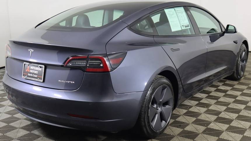 2022 Tesla Model 3 5YJ3E1EB8NF194428