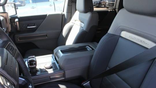 2025 GMC HUMMER EV SUV 1GKB0RDC6SU105191
