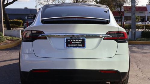 2020 Tesla Model X 5YJXCDE20LF300604