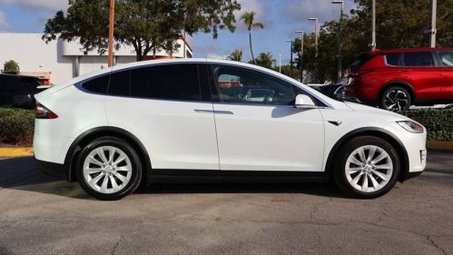 2020 Tesla Model X 5YJXCDE20LF300604