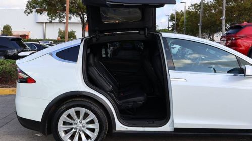 2020 Tesla Model X 5YJXCDE20LF300604