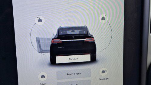 2018 Tesla Model X 5YJXCAE28JF137602