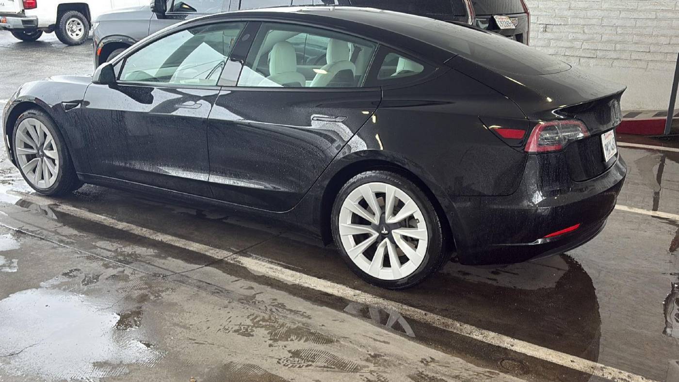 2021 Tesla Model 3 5YJ3E1EA2MF920662