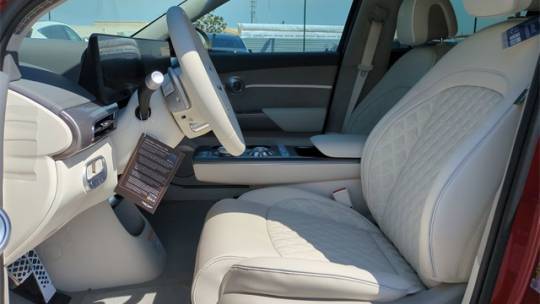2025 Genesis GV60 KMUKEDSB5SU027574