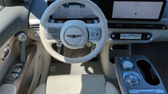 2025 Genesis GV60 KMUKEDSB5SU027574