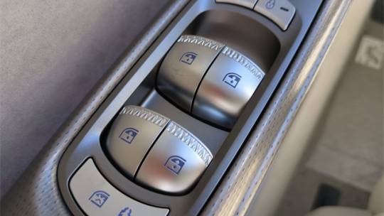 2025 Genesis GV60 KMUKEDSB5SU027574