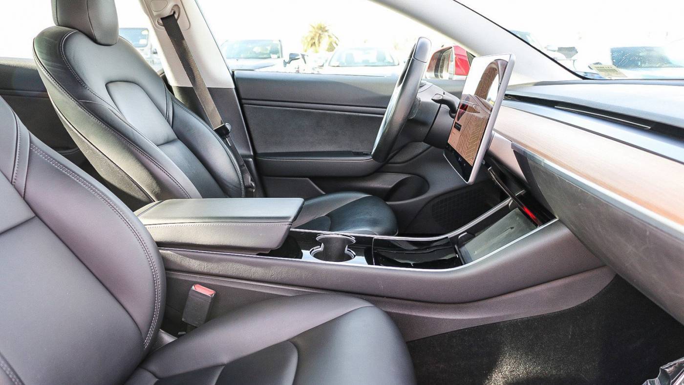 2019 Tesla Model 3 5YJ3E1EB7KF194450
