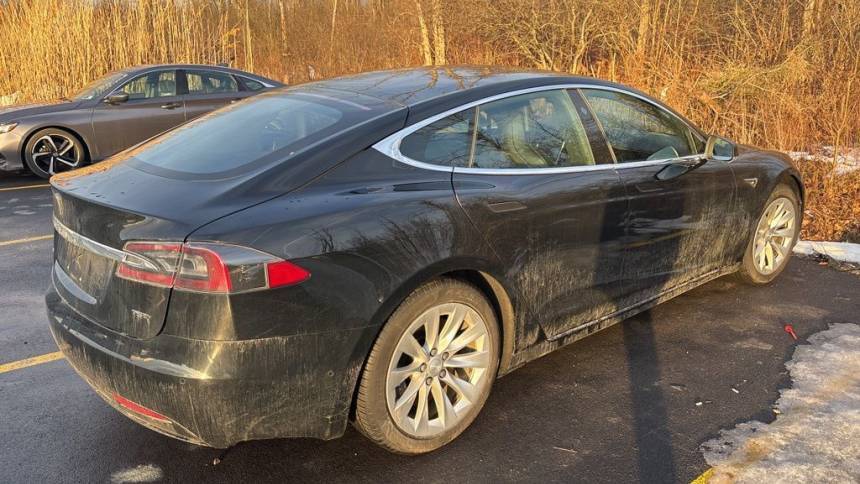 2018 Tesla Model S 5YJSA1E27JF268746