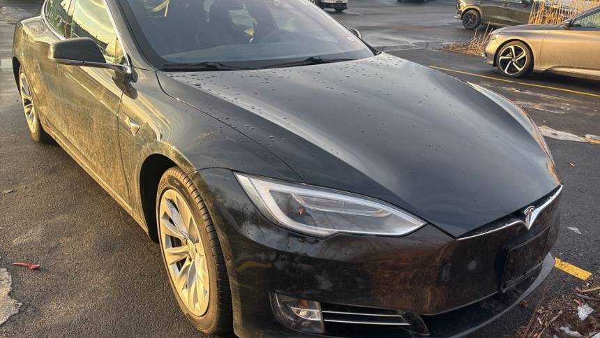 2018 Tesla Model S 5YJSA1E27JF268746