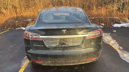 2018 Tesla Model S 5YJSA1E27JF268746