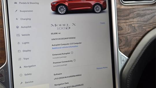 2017 Tesla Model X 5YJXCDE24HF055832