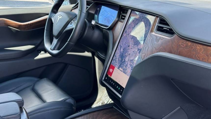 2021 Tesla Model X 5YJXCDE22MF319365