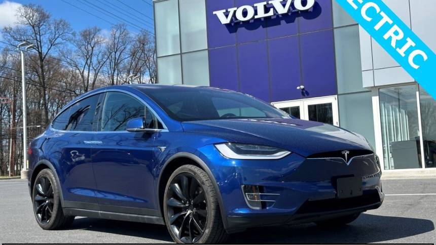 2021 Tesla Model X 5YJXCDE22MF319365