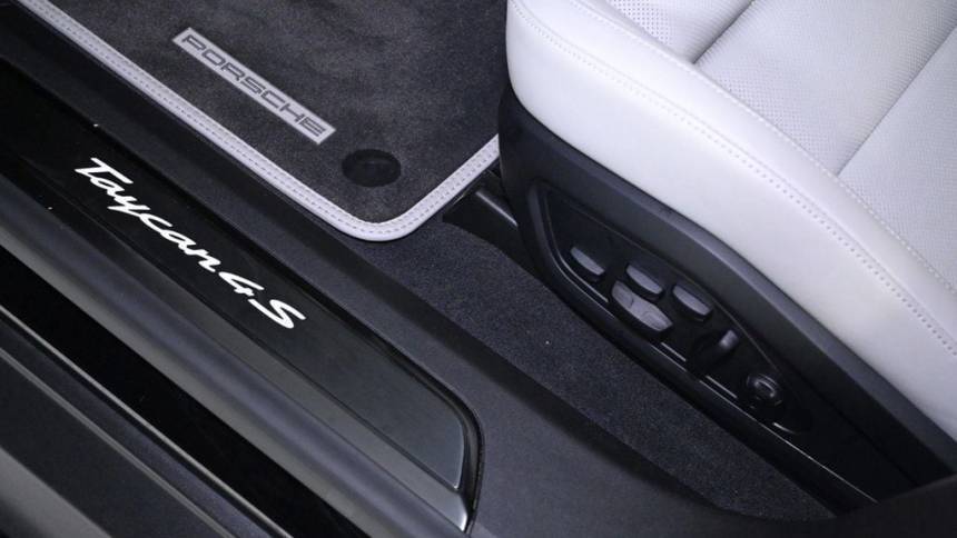 2024 Porsche Taycan - Images - 22