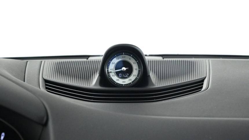 2024 Porsche Taycan - Images - 25