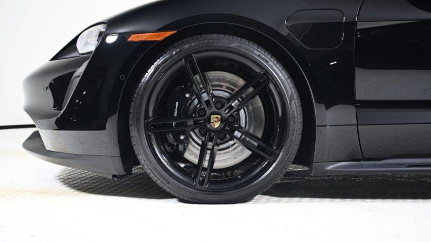 2024 Porsche Taycan - Images - 28
