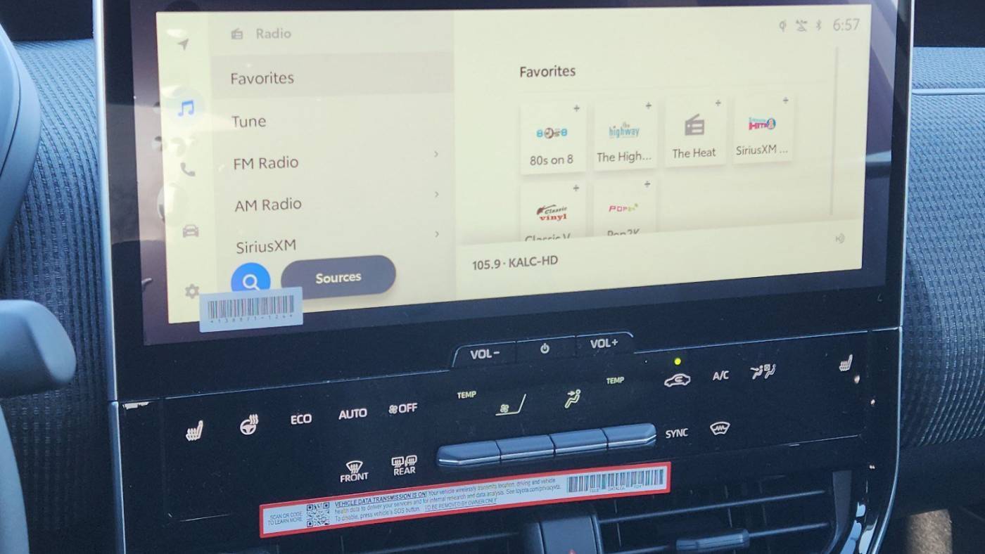 2025 Toyota bZ4X JTMABACA7SA093377