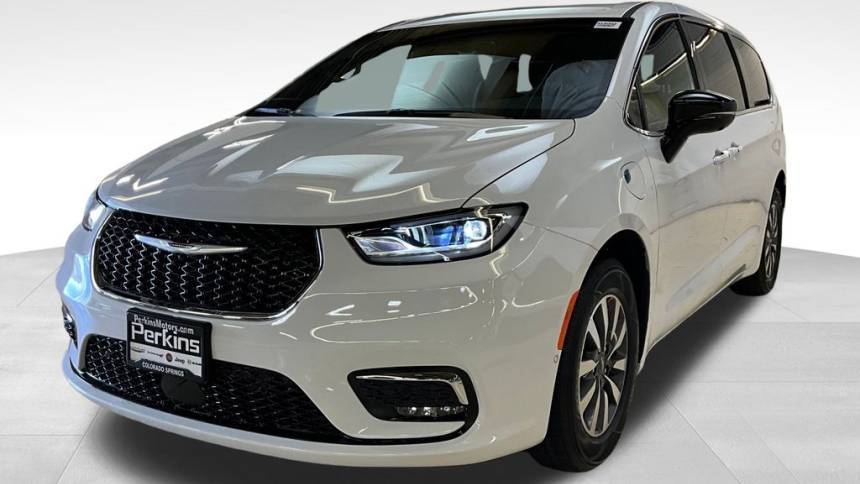 2025 Chrysler Pacifica 2C4RC1S70SR550208