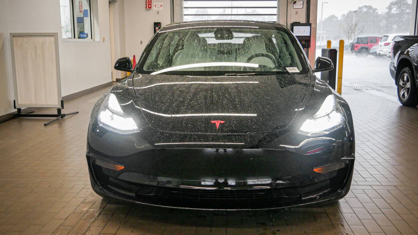 2022 Tesla Model 3 5YJ3E1EA7NF328983