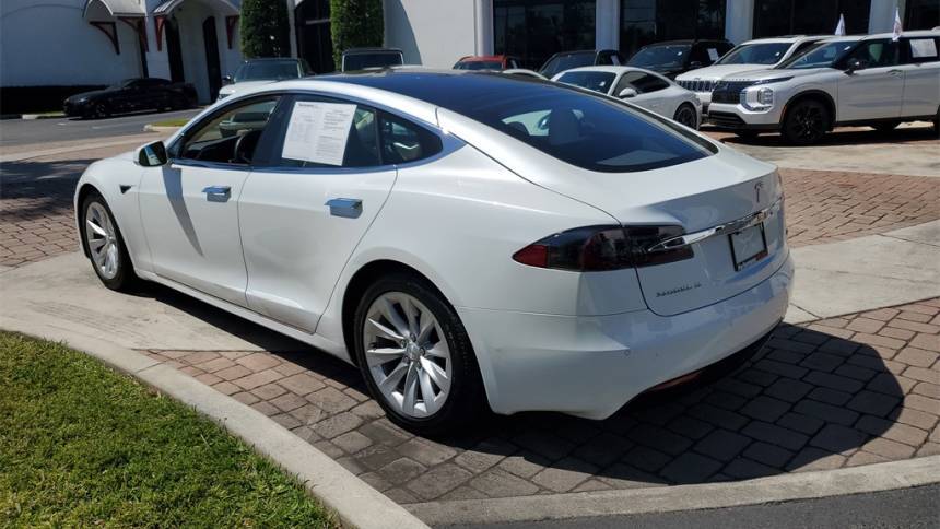 2017 Tesla Model S 5YJSA1E2XHF222371