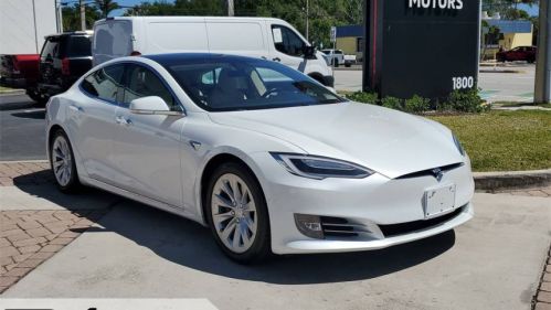 2017 Tesla Model S 5YJSA1E2XHF222371